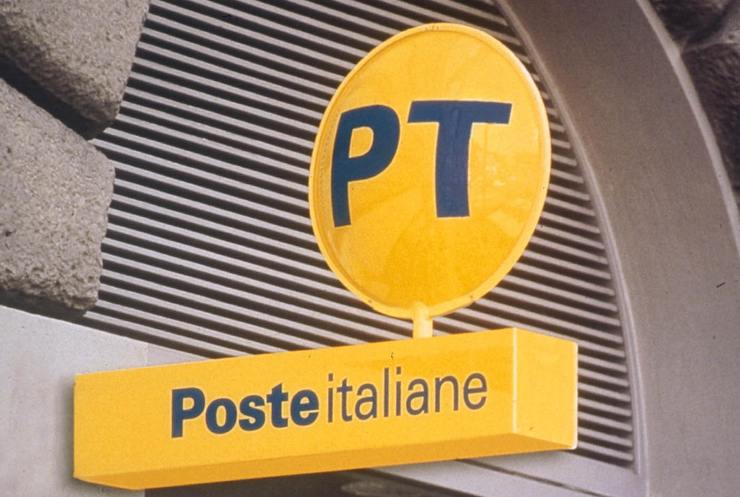 Cartellone "Poste italiane" di un ufficio postale 