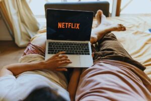 Coppia che guarda Netflix