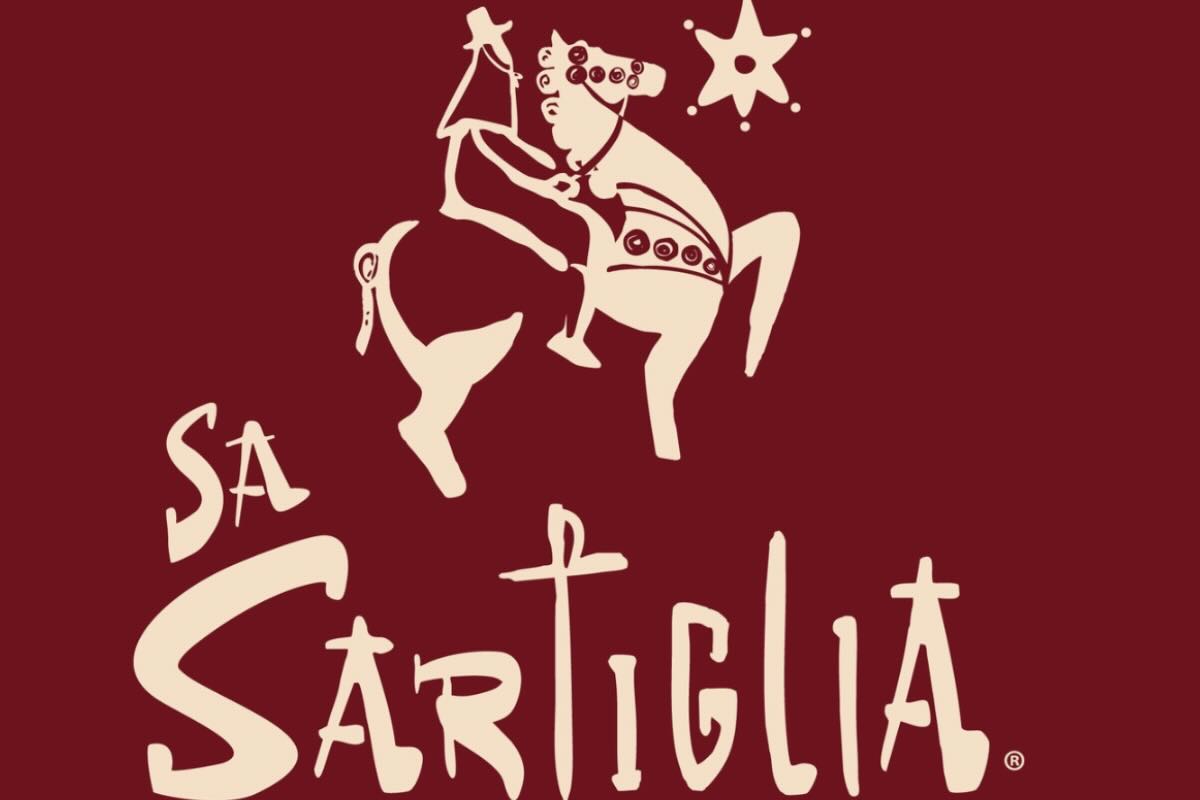 logo della Sartiglia di Oristano rosso con cavallo, stella e scritta