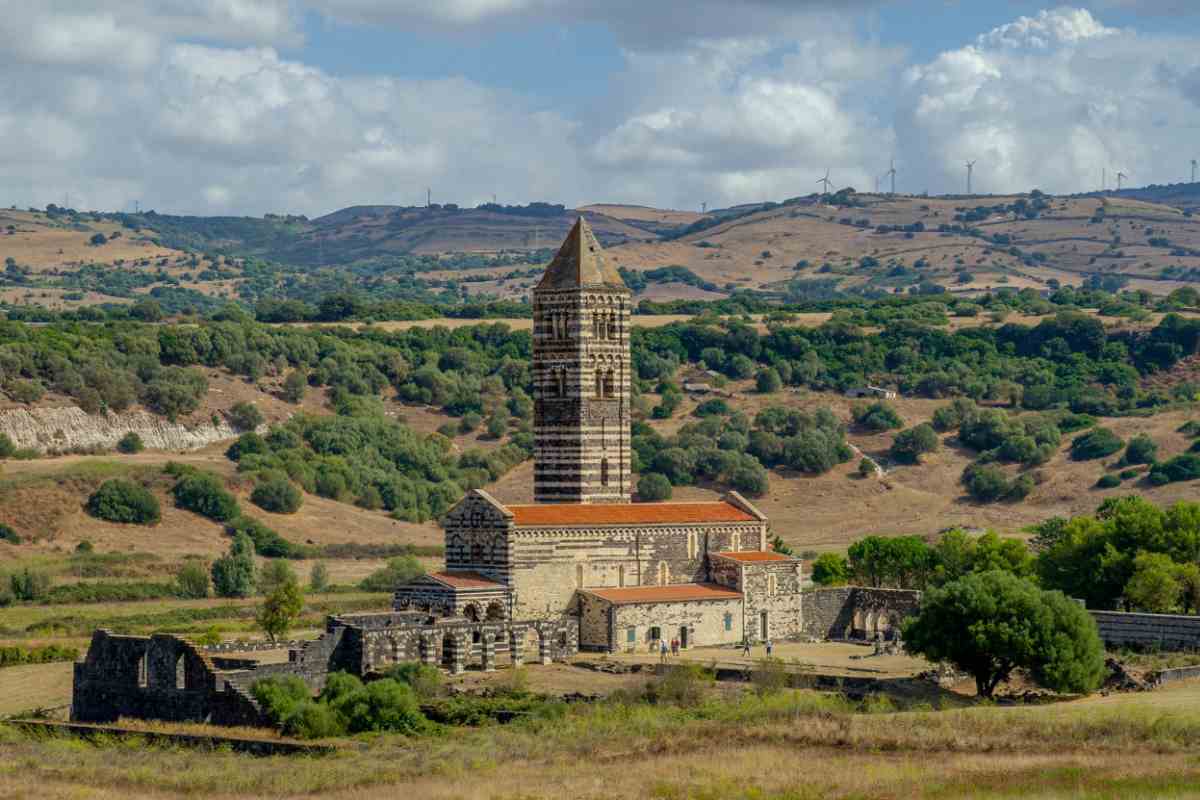 panoramica sulla basilica di saccargia