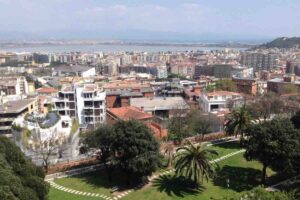 Vista dall'alto di Cagliari