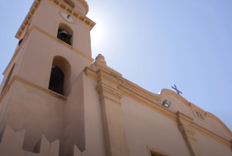 esterno chiesa di sant'andrea apostolo a tortolì